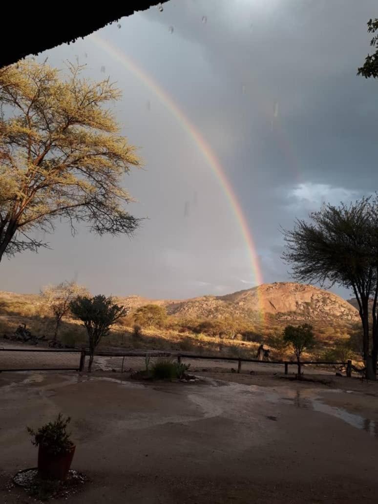 מלון אומרורו Camp Mara מראה חיצוני תמונה